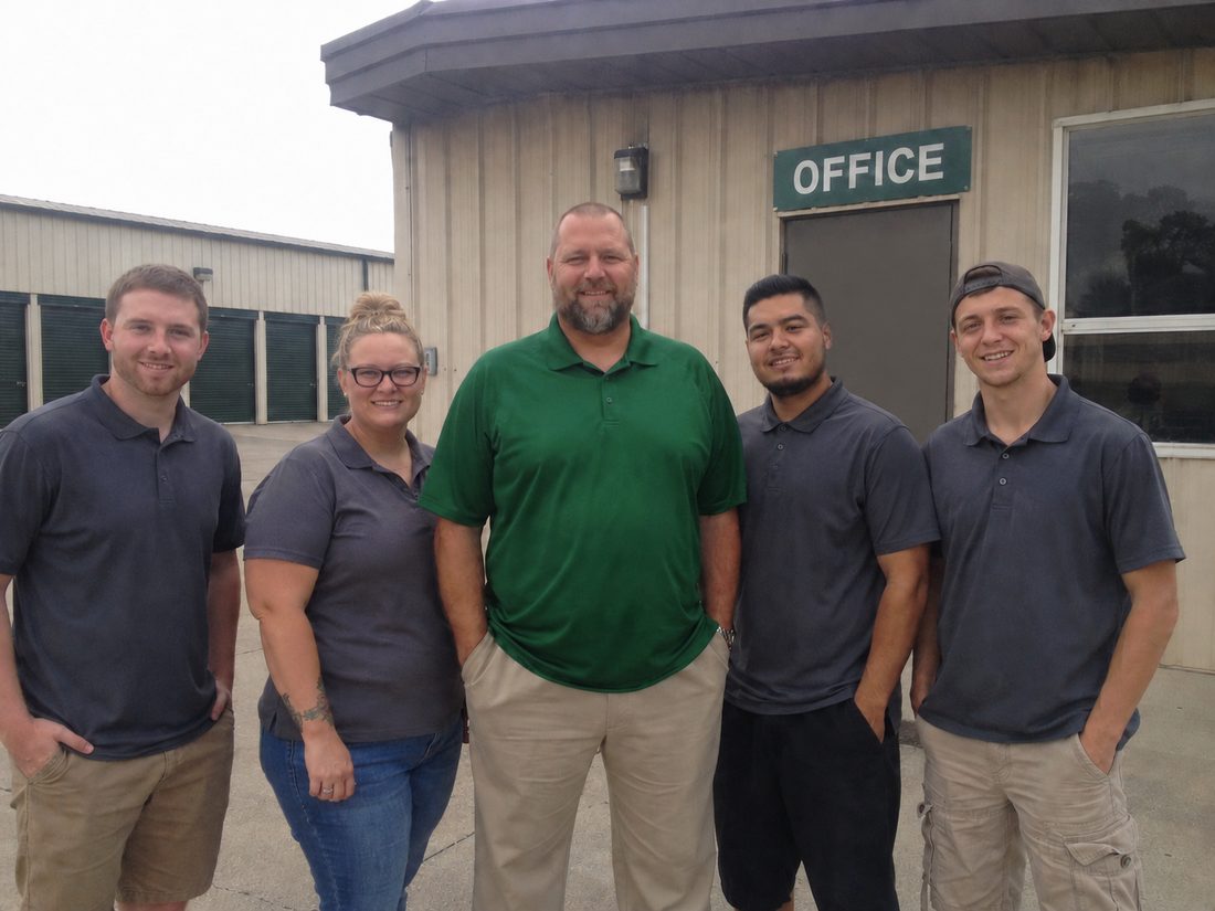 Pest control professionals in Lakewood, WA